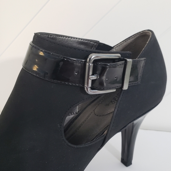 LIFESTRIDE Black Peep Toe Heels Women's Size 6.5 Shoes - Picture 10 of 12